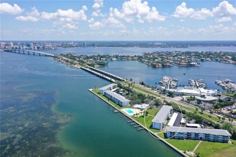 Condominio en venta en Sarasota, Florida, 2 dormitorios, 87.14 m2 № 1907648 - foto 27