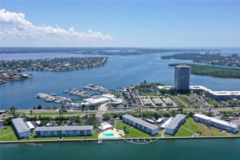 Condominio en venta en Sarasota, Florida, 2 dormitorios, 87.14 m2 № 1907648 - foto 28