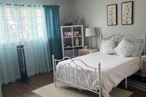 Villa ou maison à vendre à Port St. Lucie, Floride: 3 chambres, 134.34 m2 № 1951644 - photo 11