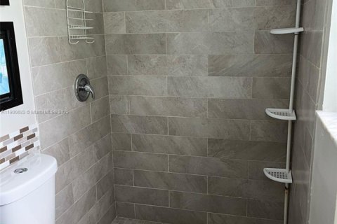 Villa ou maison à vendre à Port St. Lucie, Floride: 3 chambres, 134.34 m2 № 1951644 - photo 15