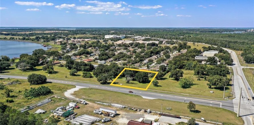 Terreno en Tavares, Florida № 1908868