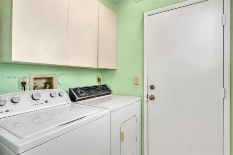 Купить виллу или дом в Делрей-Бич, Флорида 2 спальни, 121.79м2, № 2029207 - фото 12