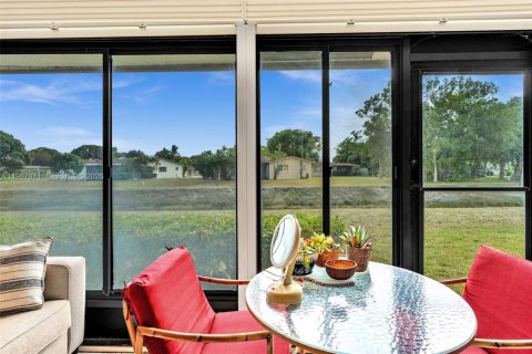 Купить виллу или дом в Делрей-Бич, Флорида 2 спальни, 121.79м2, № 2029207 - фото 22