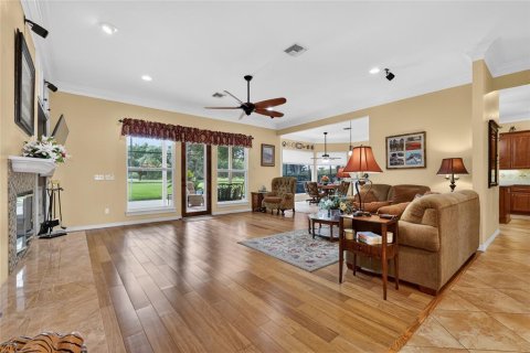 House in Mount Dora, Florida 5 bedrooms, 373.28 sq.m. № 2109726 - photo 10