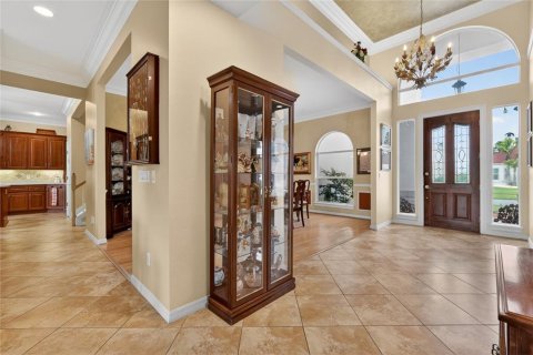 House in Mount Dora, Florida 5 bedrooms, 373.28 sq.m. № 2109726 - photo 5