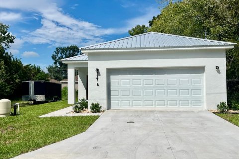 Villa ou maison à Auburndale, Floride 3 chambres, 123.56 m2 № 2411615