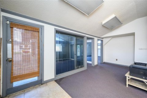 Immobilier commercial à vendre à Longwood, Floride: 93.09 m2 № 2155843 - photo 8