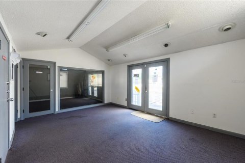 Immobilier commercial à vendre à Longwood, Floride: 93.09 m2 № 2155843 - photo 7