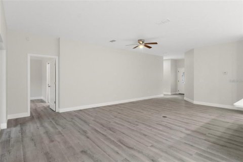 House in Inverness, Florida 4 bedrooms, 154.4 sq.m. № 2201979 - photo 7