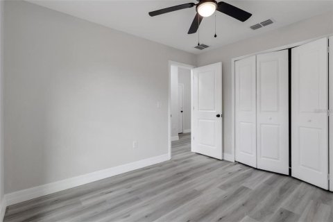 House in Inverness, Florida 4 bedrooms, 154.4 sq.m. № 2201979 - photo 13