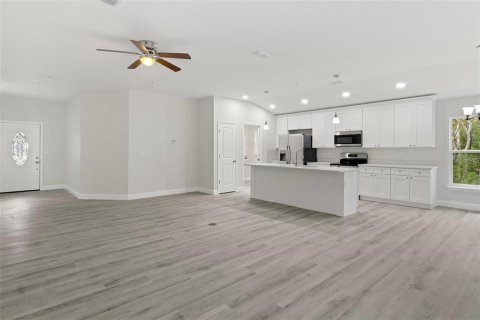 House in Inverness, Florida 4 bedrooms, 154.4 sq.m. № 2201979 - photo 4
