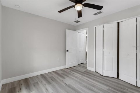 House in Inverness, Florida 4 bedrooms, 154.4 sq.m. № 2201979 - photo 17