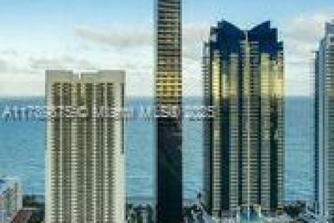 Condo in Sunny Isles Beach, Florida, 5 bedrooms  № 1860980 - photo 17