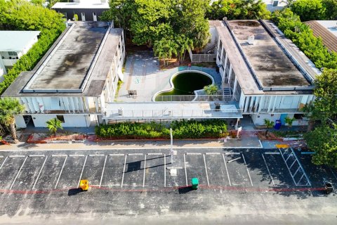 Купить коммерческую недвижимость в Палм - Бич Шорес, Флорида 870.31м2, № 1985409 - фото 25