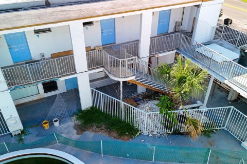 Купить коммерческую недвижимость в Палм - Бич Шорес, Флорида 870.31м2, № 1985409 - фото 26