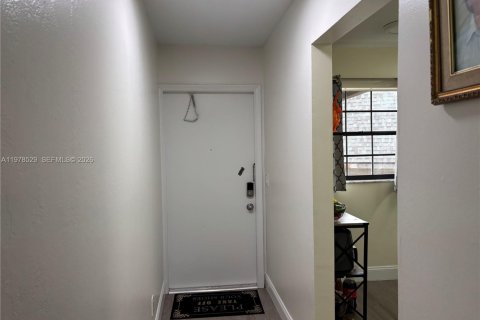 Купить кондоминиум в Санрайз, Флорида 2 спальни, 85.93м2, № 2044434 - фото 6