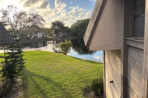 Купить кондоминиум в Санрайз, Флорида 2 спальни, 85.93м2, № 2044434 - фото 12