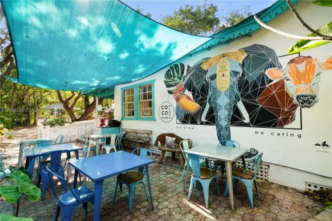 Commercial property in Key Largo, Florida № 1710017 - photo 5