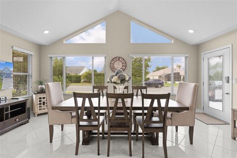 Villa ou maison à vendre à The Villages, Floride: 3 chambres, 164.44 m2 № 2129130 - photo 3