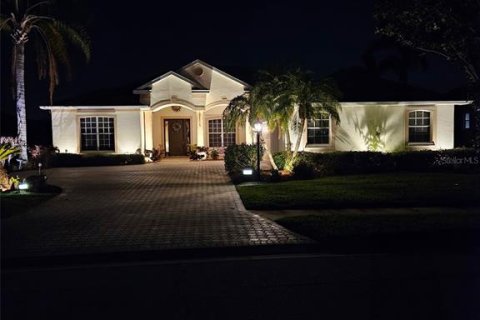 House in Bradenton, Florida 3 bedrooms, 217.58 sq.m. № 1654604 - photo 2