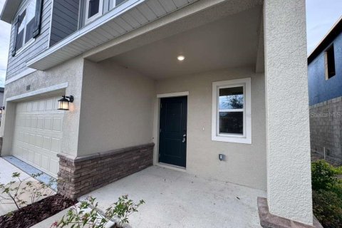 Casa en alquiler en Davenport, Florida, 6 dormitorios, 228.35 m2 № 2341869 - foto 2