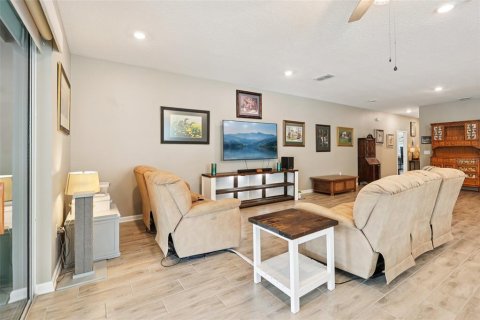 House in Groveland, Florida 5 bedrooms, 326.09 sq.m. № 1816578 - photo 21