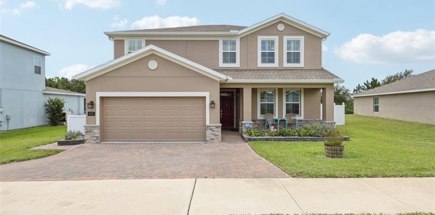 House in Groveland, Florida 5 bedrooms, 326.09 sq.m. № 1816578