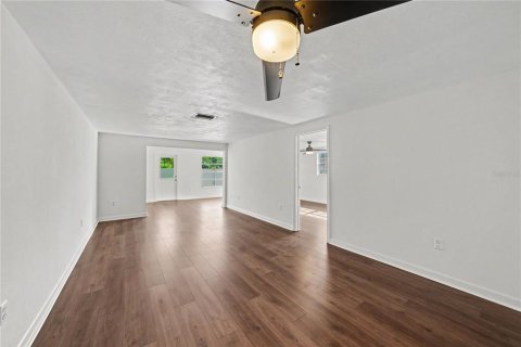 Купить кондоминиум в Нью-Порт-Ричи, Флорида 5 комнат, 100.33м2, № 2204809 - фото 9