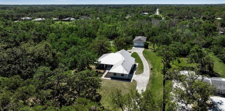 Casa en Bradenton, Florida 3 dormitorios, 301.37 m2 № 1572261