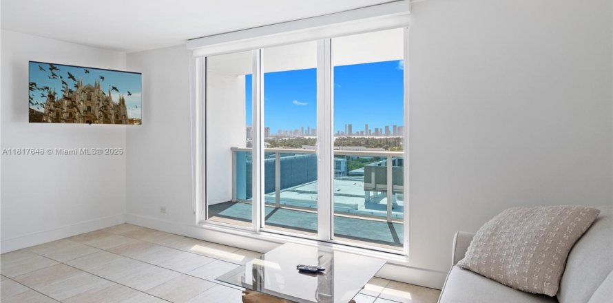 Estudio en el Condominio en Miami Beach, Florida № 1774337