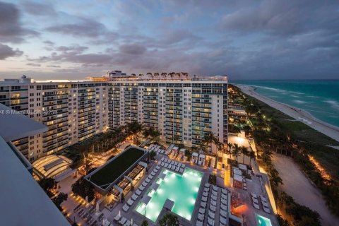 Снять в аренду кондоминиум в Майами-Бич, Флорида 55.74м2, № 1774337 - фото 25