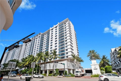 Снять в аренду кондоминиум в Майами-Бич, Флорида 55.74м2, № 1774337 - фото 4