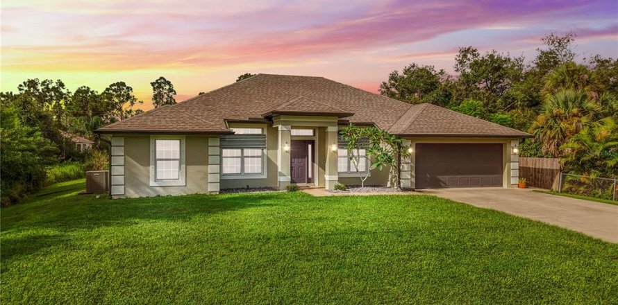 House in North Port, Florida 4 bedrooms, 206.15 sq.m. № 1919709
