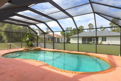 House in North Port, Florida 4 bedrooms, 206.15 sq.m. № 1919709 - photo 3