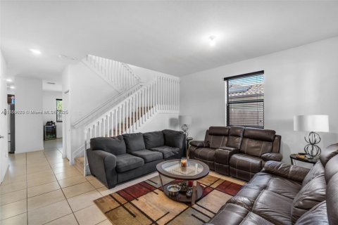 House in Homestead, Florida 4 bedrooms, 252.69 sq.m. № 1887193 - photo 19