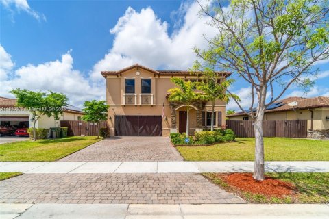 House in Homestead, Florida 4 bedrooms, 252.69 sq.m. № 1887193 - photo 1
