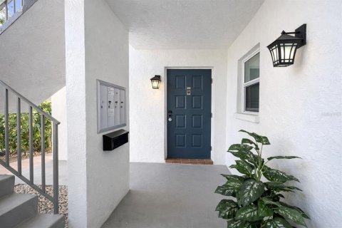 Copropriété à louer à Sarasota, Floride: 2 chambres, 108.14 m2 № 2377499 - photo 5