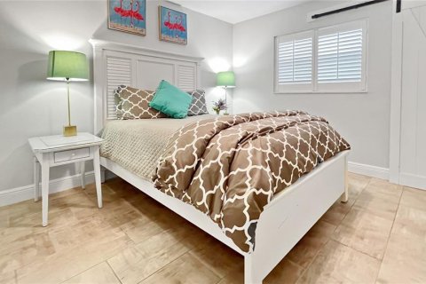 Copropriété à louer à Sarasota, Floride: 2 chambres, 108.14 m2 № 2377499 - photo 16