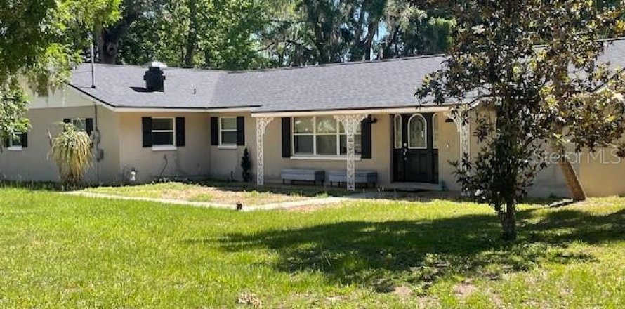 Casa en Ocala, Florida 3 dormitorios, 206.24 m2 № 2100001