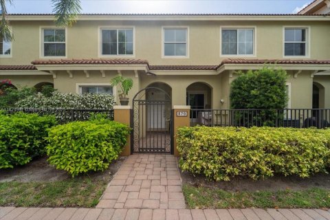 Adosado en venta en Boynton Beach, Florida, 3 dormitorios, 106.28 m2 № 1794586 - foto 1