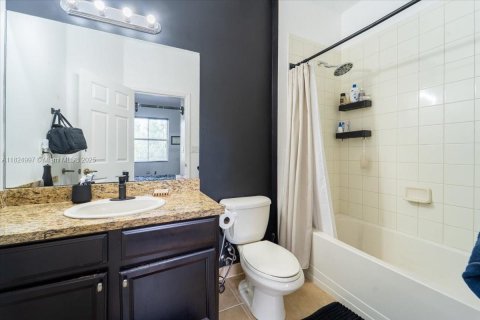 Adosado en venta en Boynton Beach, Florida, 3 dormitorios, 106.28 m2 № 1794586 - foto 12