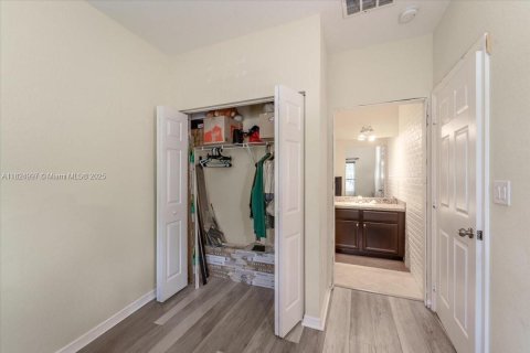 Adosado en venta en Boynton Beach, Florida, 3 dormitorios, 106.28 m2 № 1794586 - foto 4