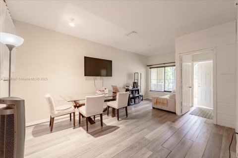 Adosado en venta en Boynton Beach, Florida, 3 dormitorios, 106.28 m2 № 1794586 - foto 7