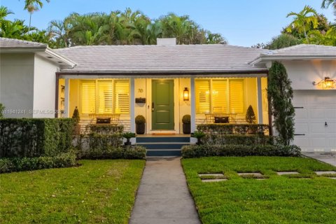 Купить виллу или дом в Майами-Шорс, Флорида 3 спальни, 188.03м2, № 1999087 - фото 3