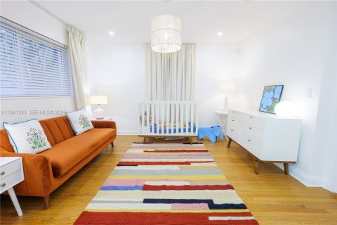 Купить виллу или дом в Майами-Шорс, Флорида 3 спальни, 188.03м2, № 1999087 - фото 21