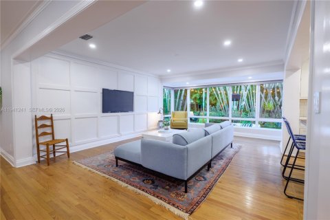 Купить виллу или дом в Майами-Шорс, Флорида 3 спальни, 188.03м2, № 1999087 - фото 15