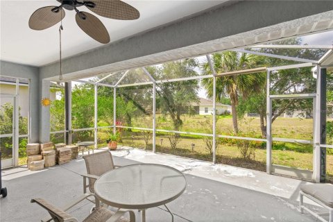 Casa en venta en North Port, Florida, 3 dormitorios, 163.6 m2 № 1677212 - foto 27