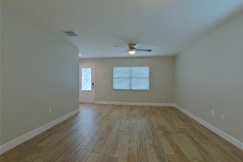 Casa en alquiler en Tampa, Florida, 3 dormitorios, 185.06 m2 № 1910905 - foto 2