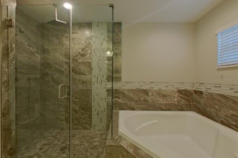 Casa en alquiler en Tampa, Florida, 3 dormitorios, 185.06 m2 № 1910905 - foto 11