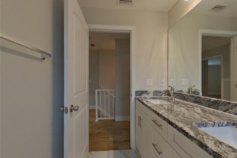 Casa en alquiler en Tampa, Florida, 3 dormitorios, 185.06 m2 № 1910905 - foto 14